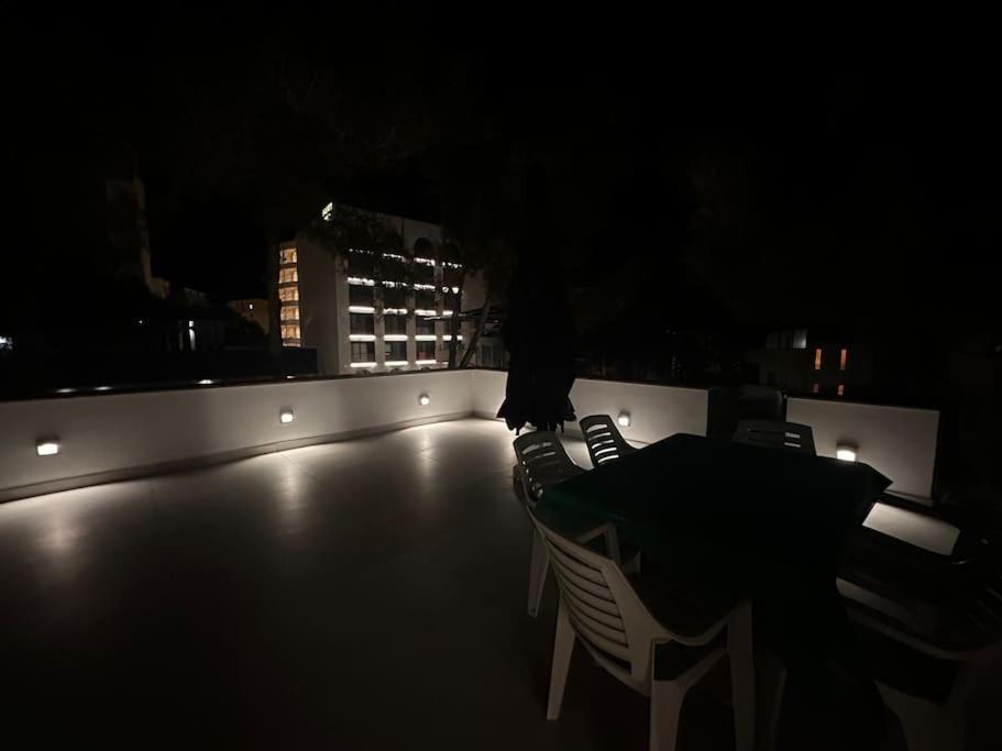 Villaer Cd Golem (Tirana)